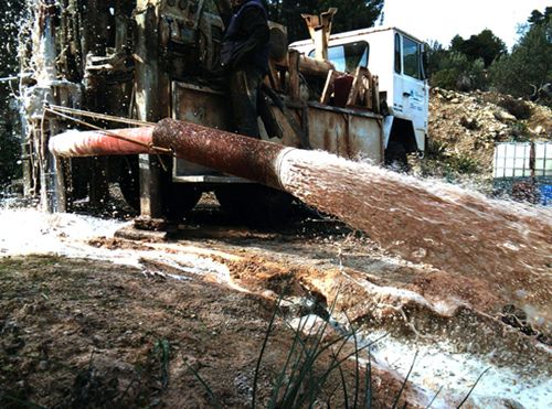 Perforaciones Socias Pozos camión para captación de agua